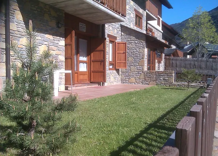 Apartmentsuitespain Baqueira Jardin