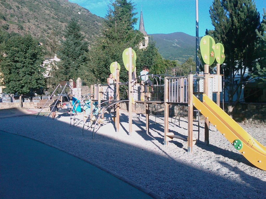 Apartmentsuitespain Baqueira Jardin *